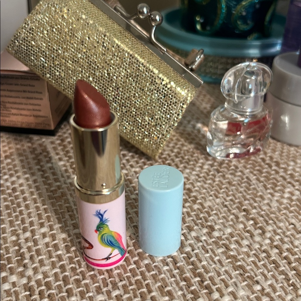 Estée Lauder Lip 111 Tiger Eye Lipstick with Gold Case